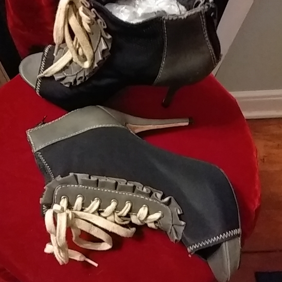 Betsey Johnson Zzoey Peep Toe Bootie - Picture 7 of 7